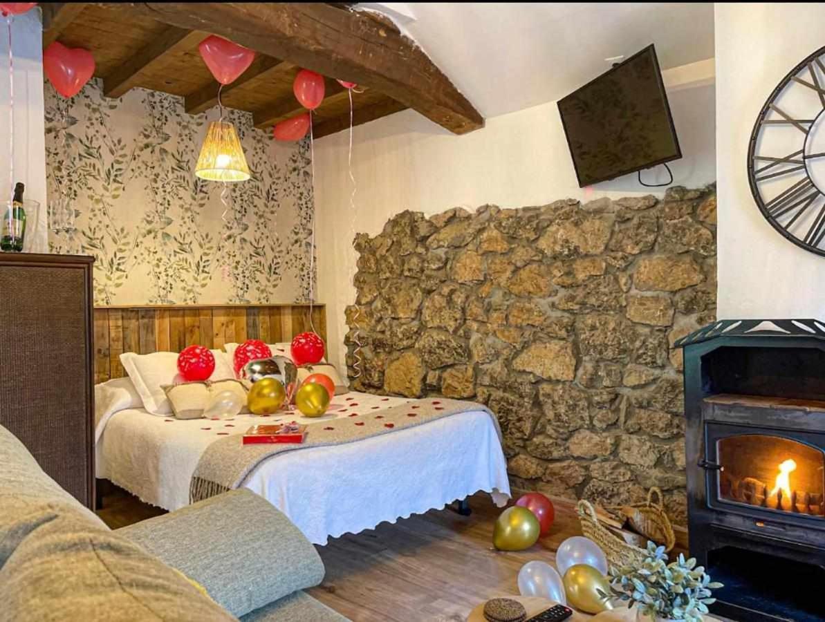 Apartamentos Rurales La Laguna Somiedo Valle de Lago Esterno foto
