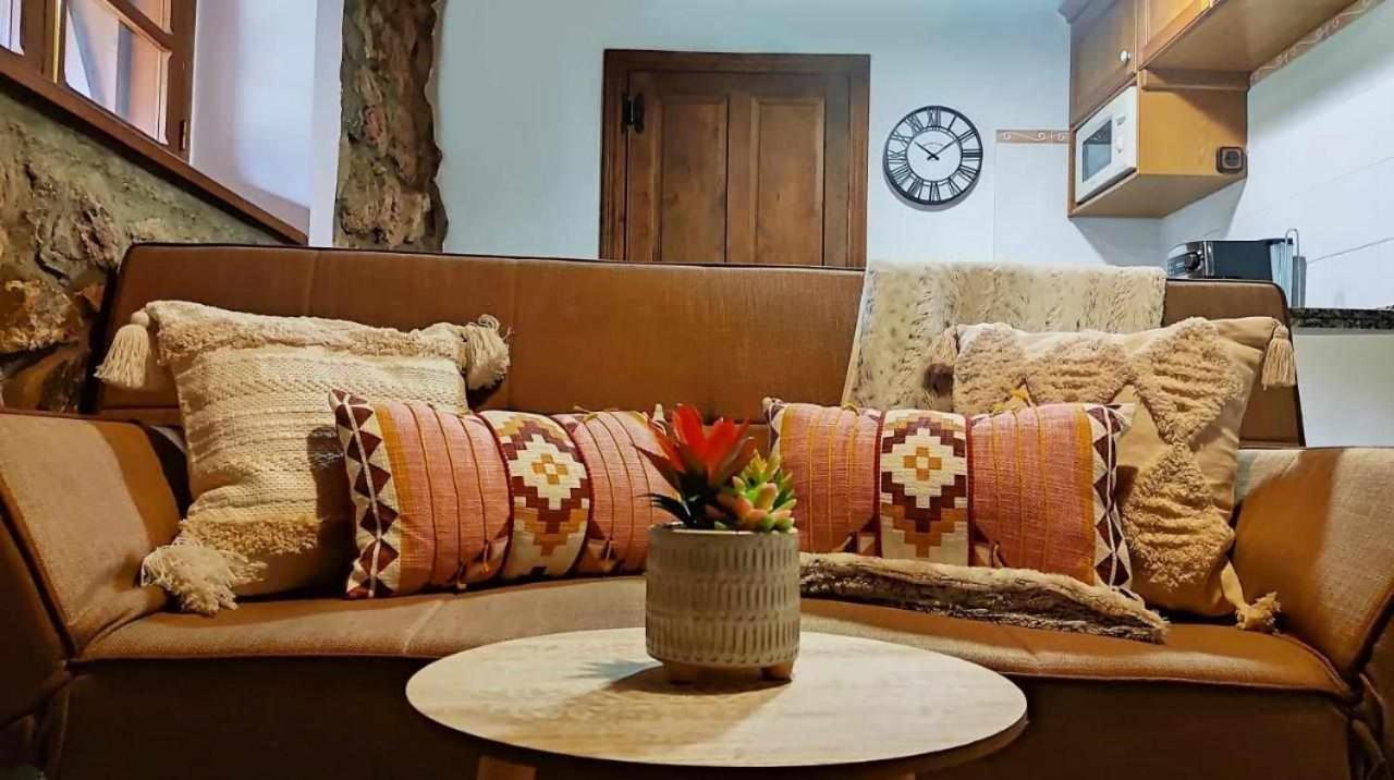 Apartamentos Rurales La Laguna Somiedo Valle de Lago Esterno foto
