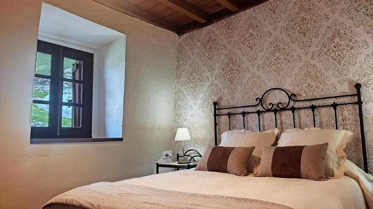 Apartamentos Rurales La Laguna Somiedo Valle de Lago Esterno foto