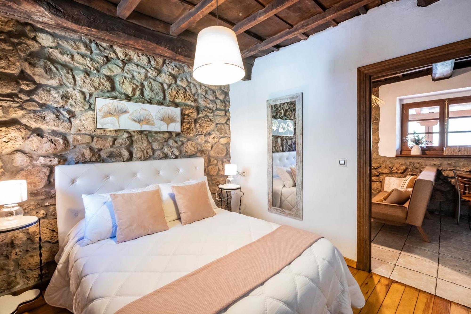 Apartamentos Rurales La Laguna Somiedo Valle de Lago Esterno foto
