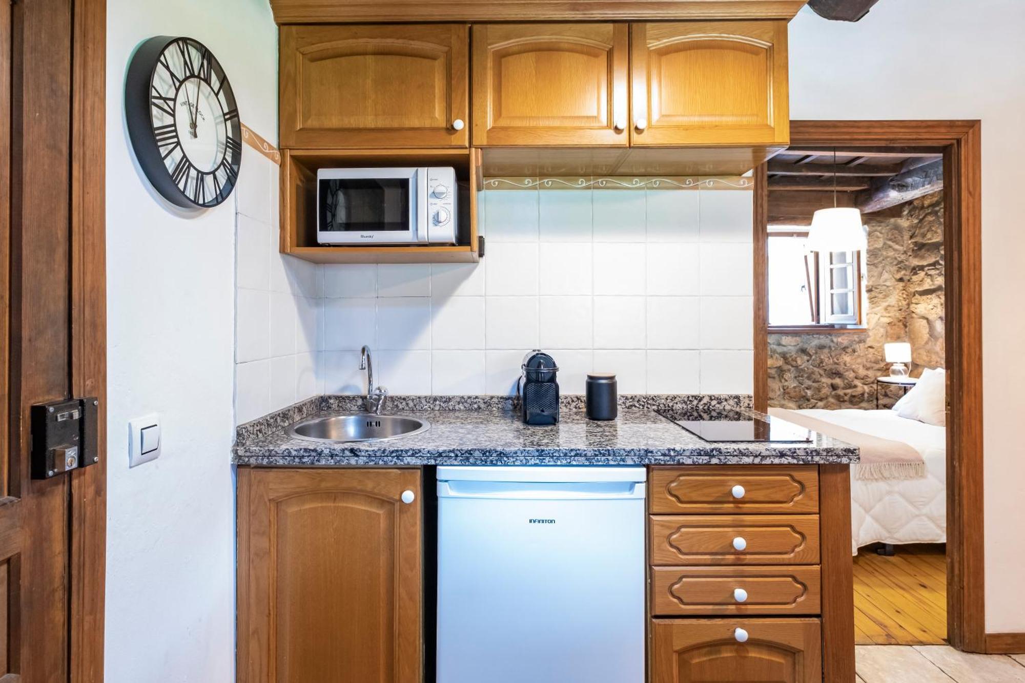 Apartamentos Rurales La Laguna Somiedo Valle de Lago Esterno foto