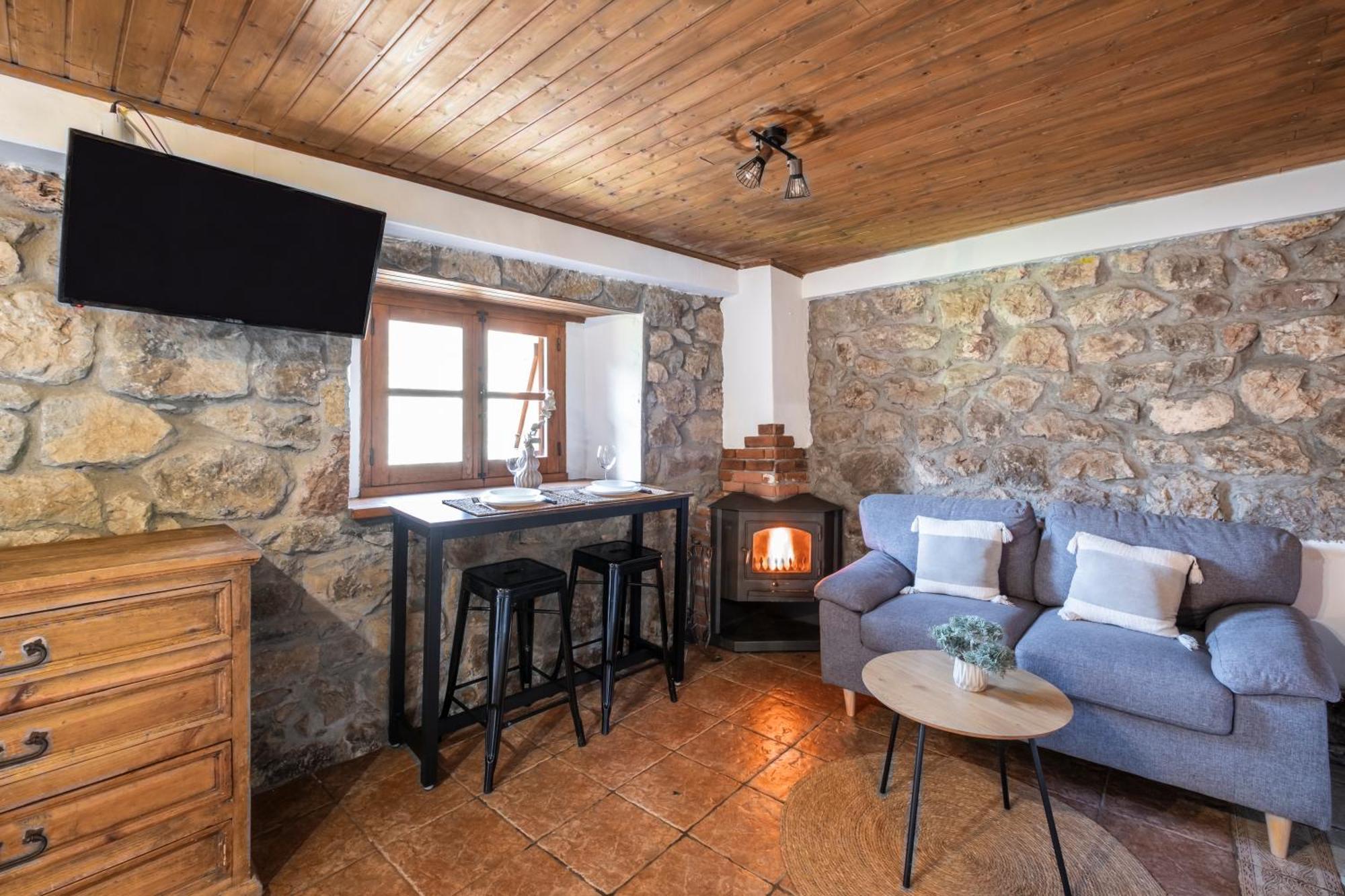Apartamentos Rurales La Laguna Somiedo Valle de Lago Esterno foto