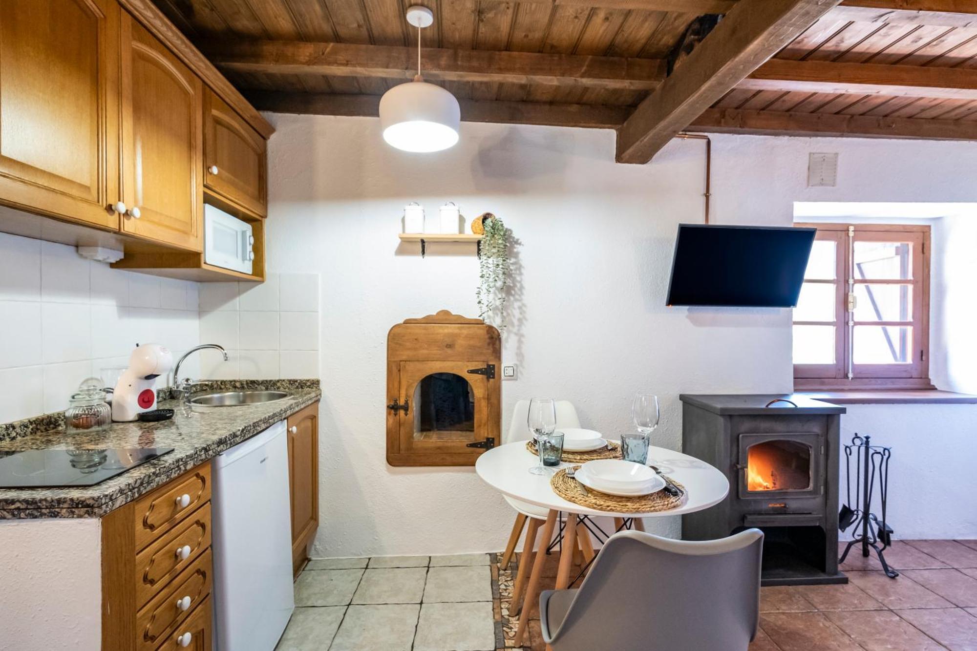 Apartamentos Rurales La Laguna Somiedo Valle de Lago Esterno foto